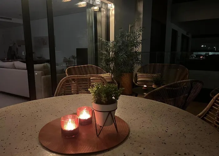 Middle Views アパート *