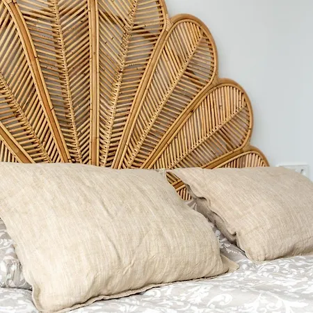 Middle Views فوينخيرولا