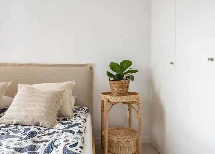 Middle Views فوينخيرولا